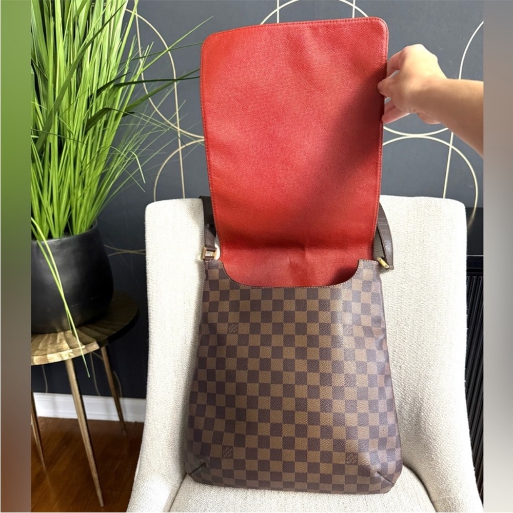 Authentic Louis Vuitton Musette in Damier Ebene shoulder bag brown N51302 - Picture 4 of 16